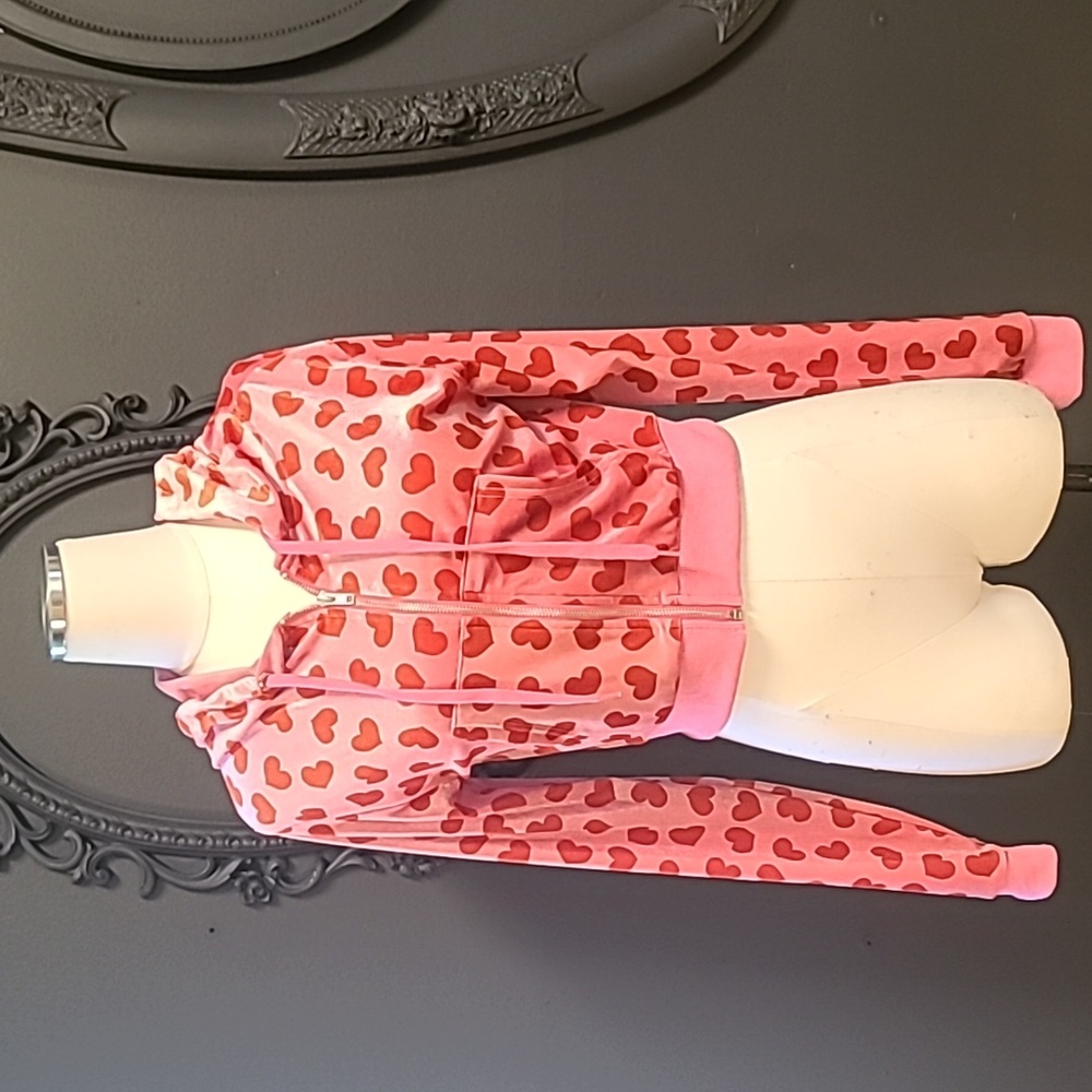 Suger thrillz Jennifer body Heart sweater